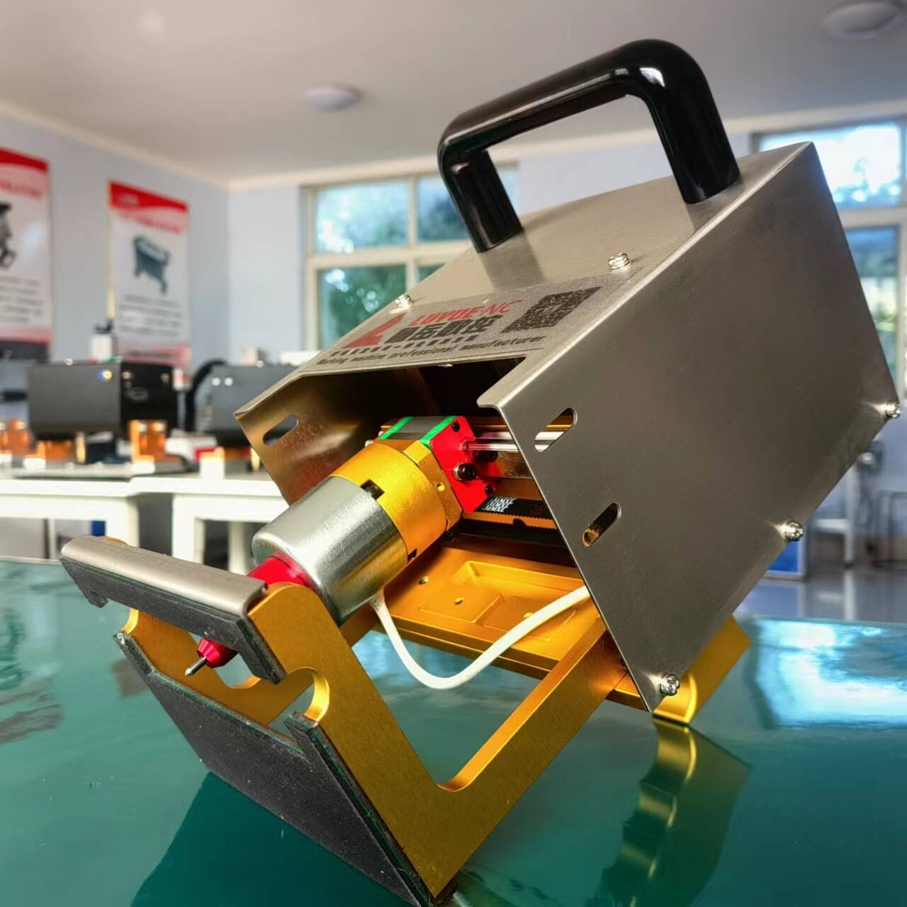Macchina per la marcatura di metalli con penna a punti a batteria portatile di alta classe